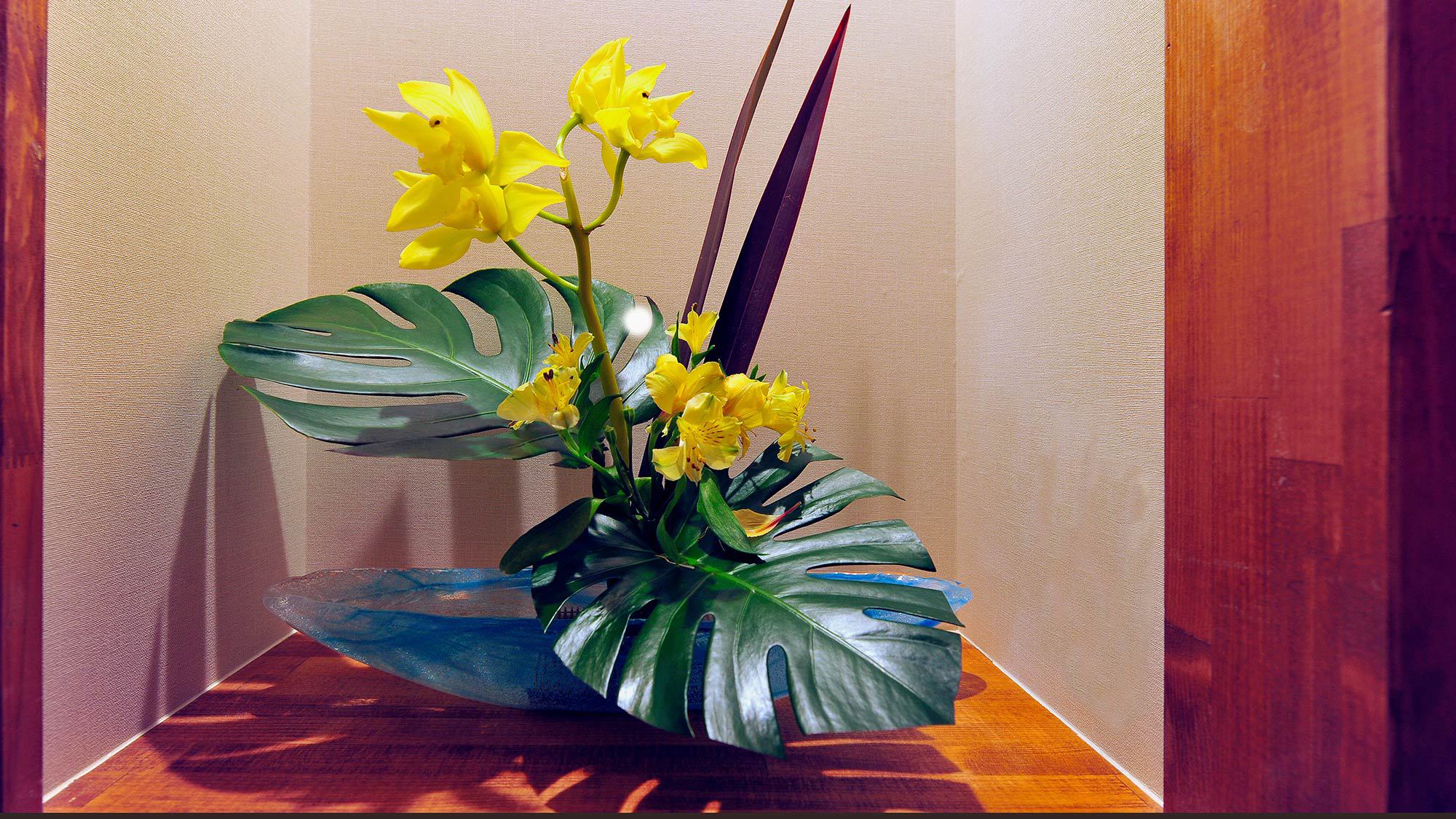 ・四季折々の花々がお客様をお出迎え致します
