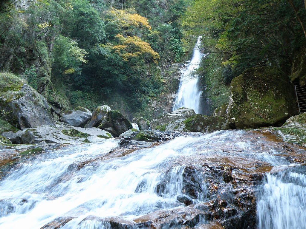 観光スポット笹の滝