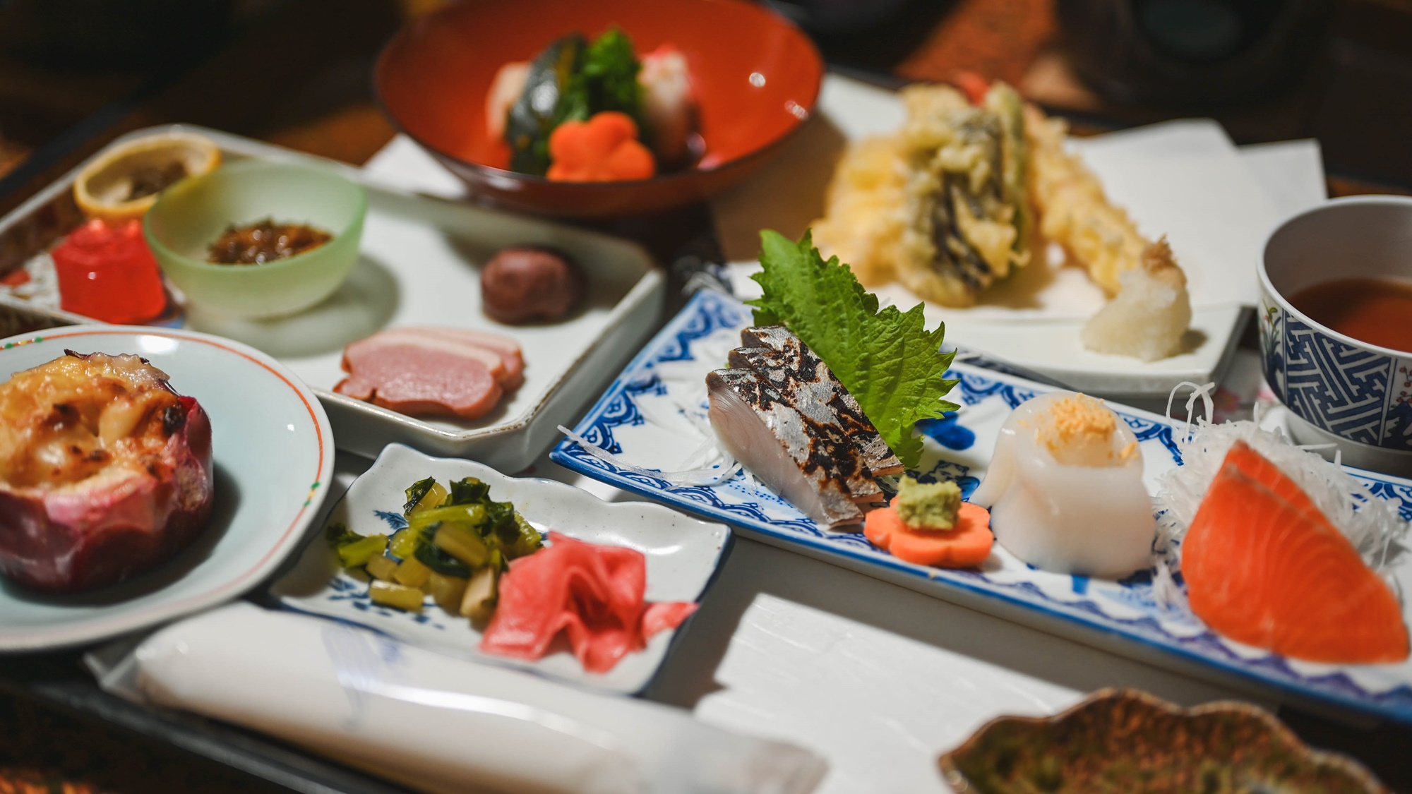 *【夕食一例】旬の山菜・魚を使った自慢のお料理