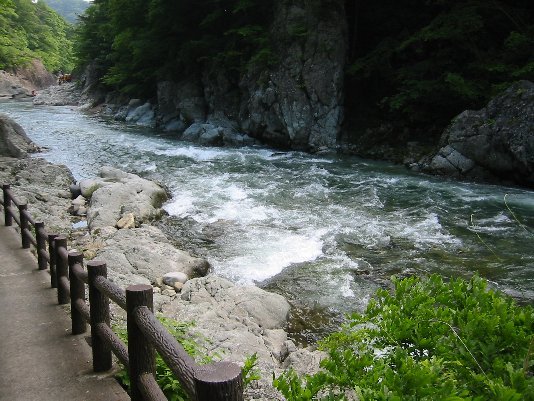 諏訪峡遊歩道