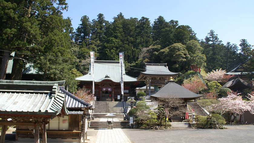 【清澄寺】車で34分