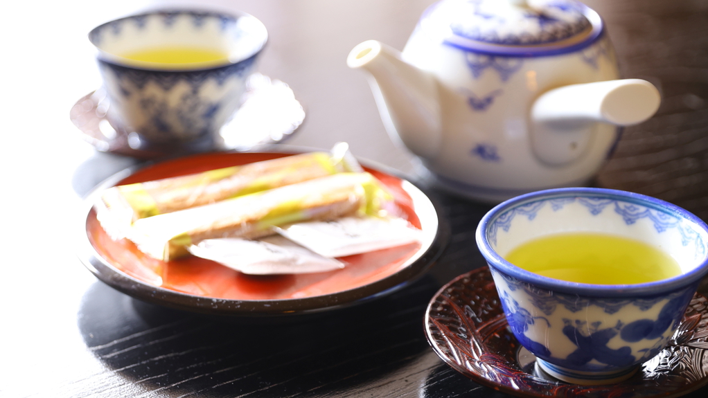 安曇野の名菓とともにおくつろぎください