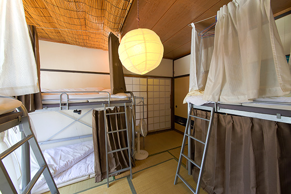 男性ドミトリー