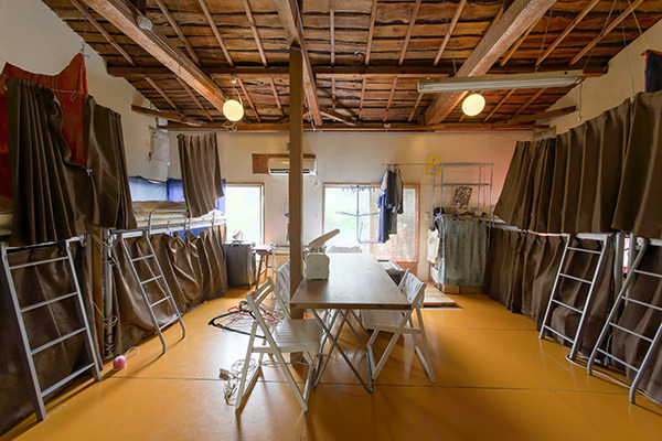 女性ドミトリー