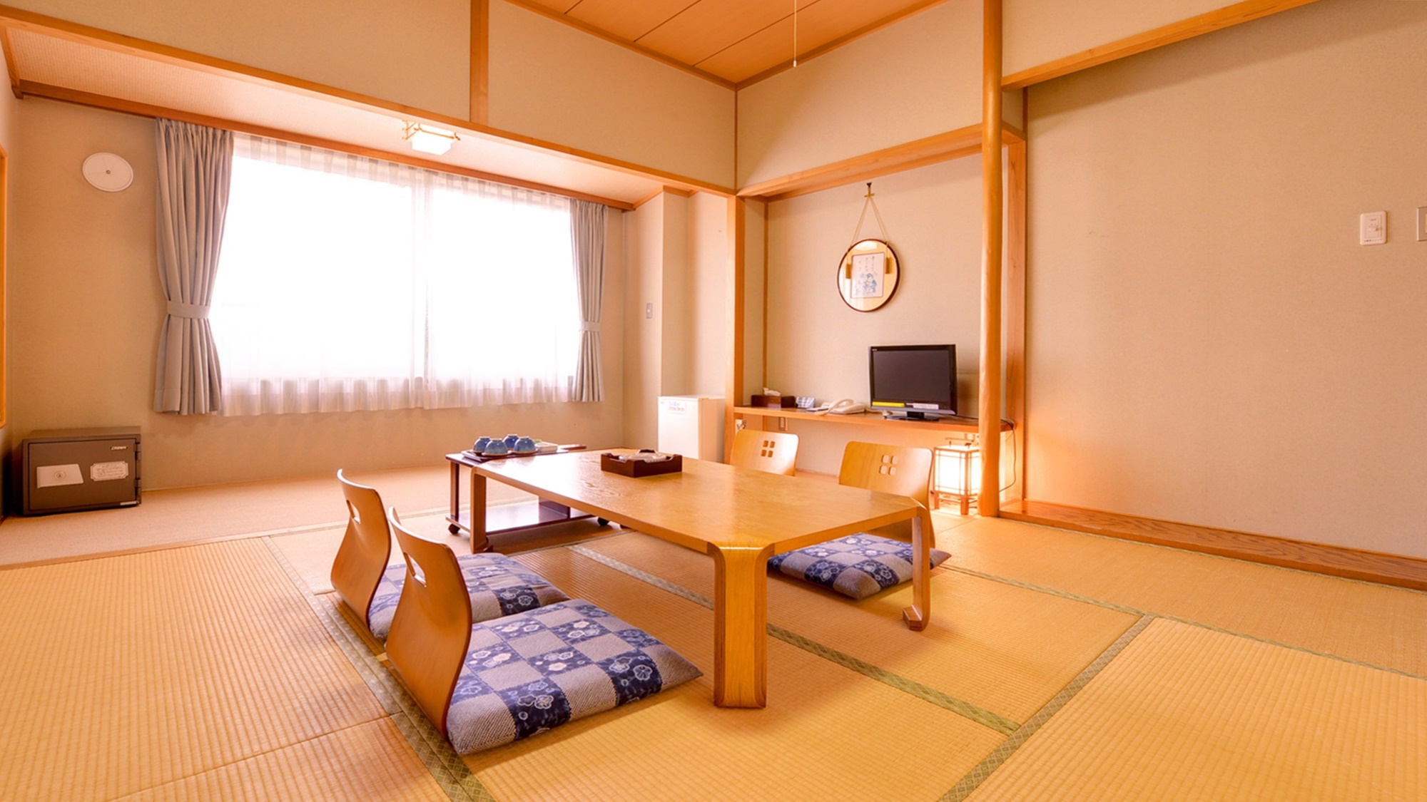 Bade Park Avance Fukuchi Bade Park Avance Fukuchi is conveniently located in the popular Hachinohe area. Both business travelers and tourists can enjoy the propertys facilities and services. Facilities for disabled guests ar