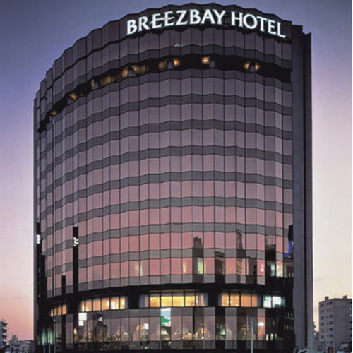 Breezbay Hotel Resort & Spa