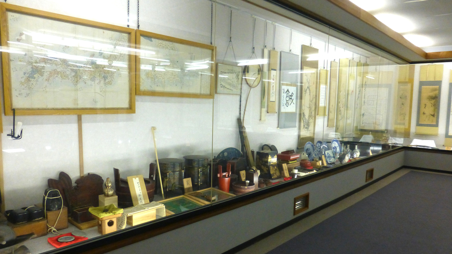 *【咲花城天祥閣資料展示室】旧村松藩（堀家三万石）の城下町における資料を中心に展示しております。