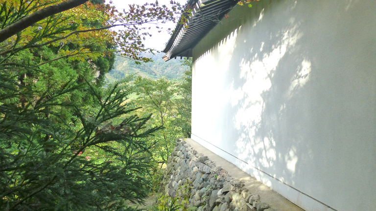 *【咲花城天祥閣】かつては阿賀野川を主要交通路とし、上り下りの舟でにぎわっていました。