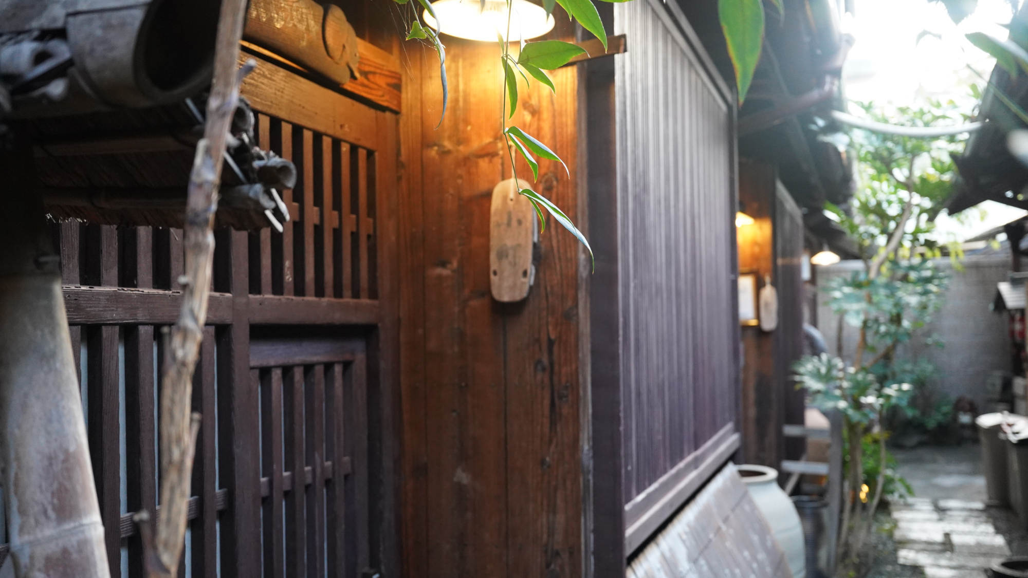 ・【小町／外観】約110年以上前に建てられた歴史ある町屋。昔ながらの京都の文化を体感しませんか
