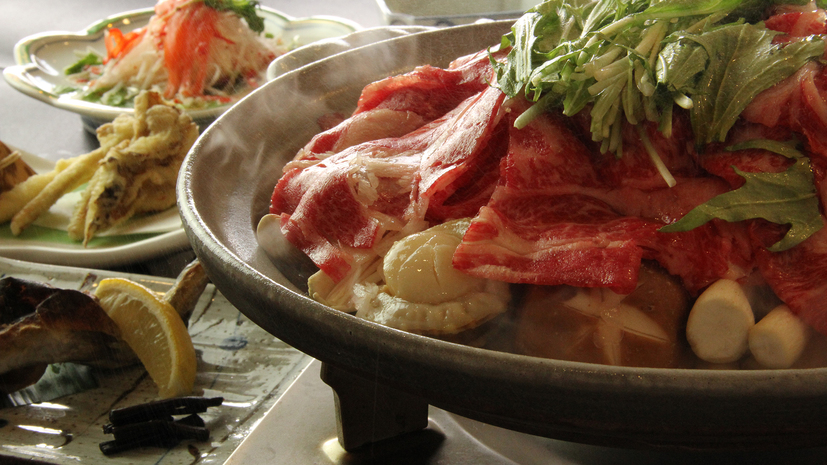 【お料理】温かいお料理は温かいうちに食べられるよう、配膳にもこだわっています。