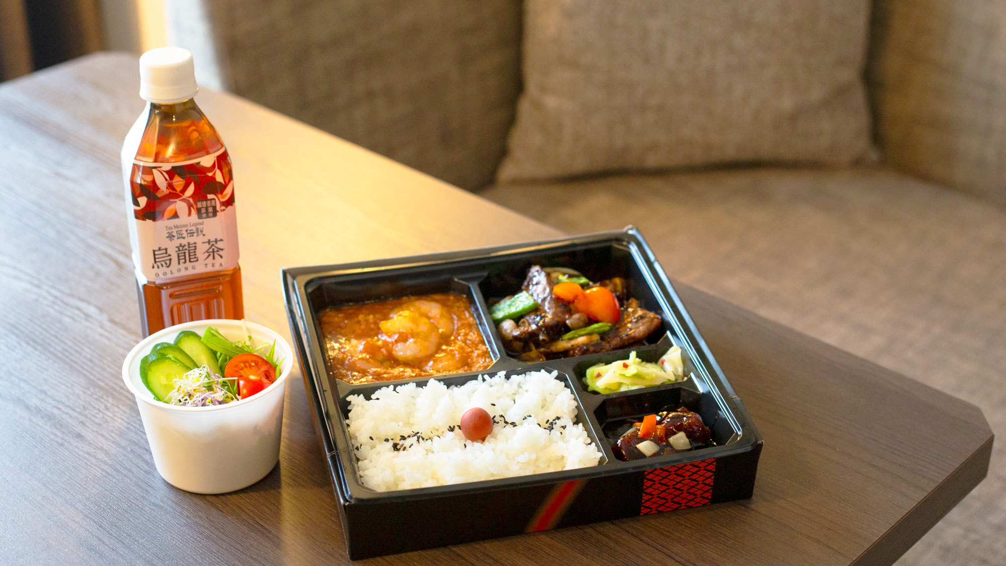 【夕食お弁当付きプラン】お弁当の一例