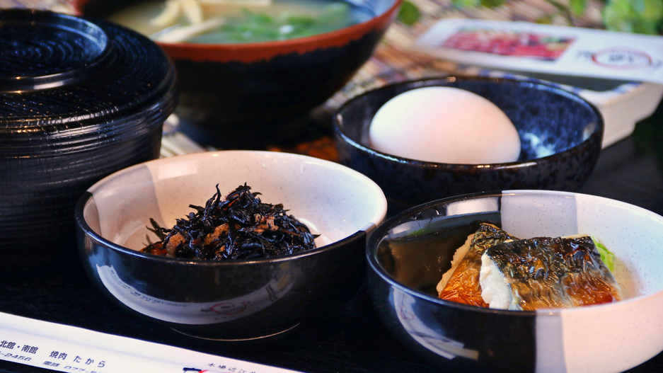 朝食