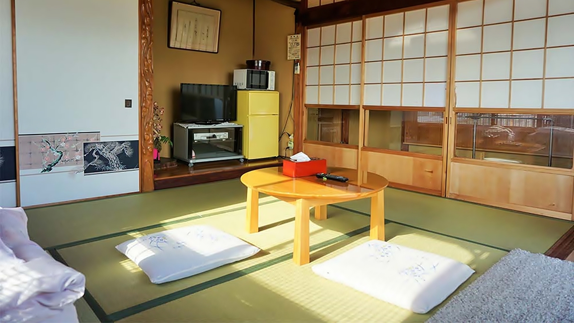 *【部屋】大倉荘の昭和館和室6〜8畳では、懐かしの家に遊びに来たような和のお部屋です