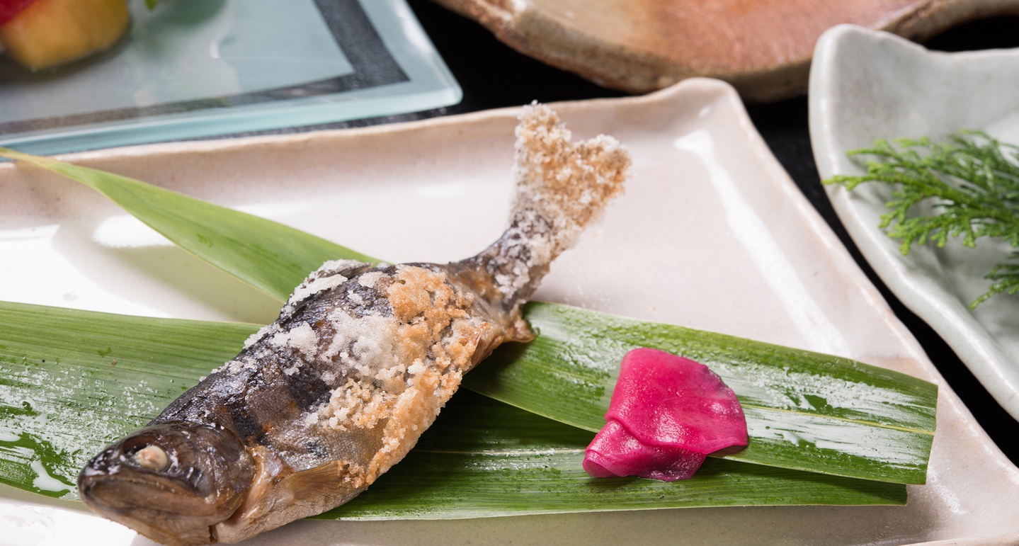 *ご夕食一例(お魚料理)川魚を中心にご用意しております。
