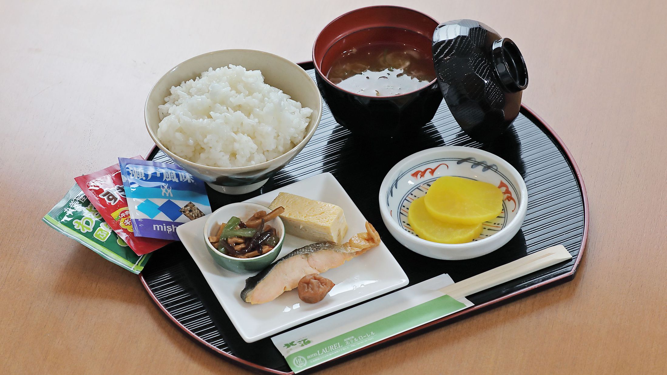 安くて美味い！「100円朝食」家庭的な味が好評ご飯はおかわりOK！