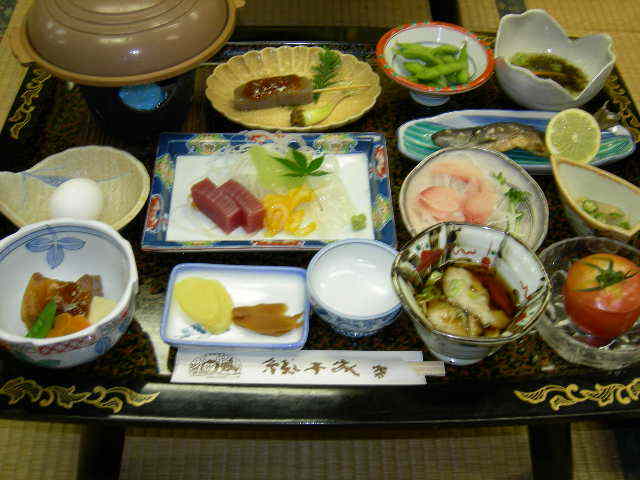 Akagi Onsen Oyado Sohonke Stop at Akagi Onsen Oyado Sohonke to discover the wonders of Maebashi. The property offers a wide range of amenities and perks to ensure you have a great time. Take advantage of the propertys free Wi