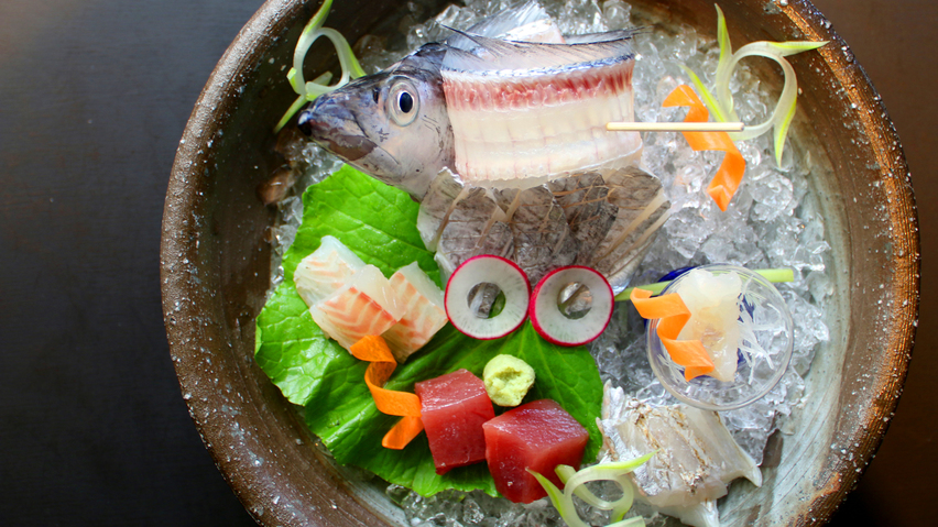【造り】新鮮で甘みのある太刀魚(一例)