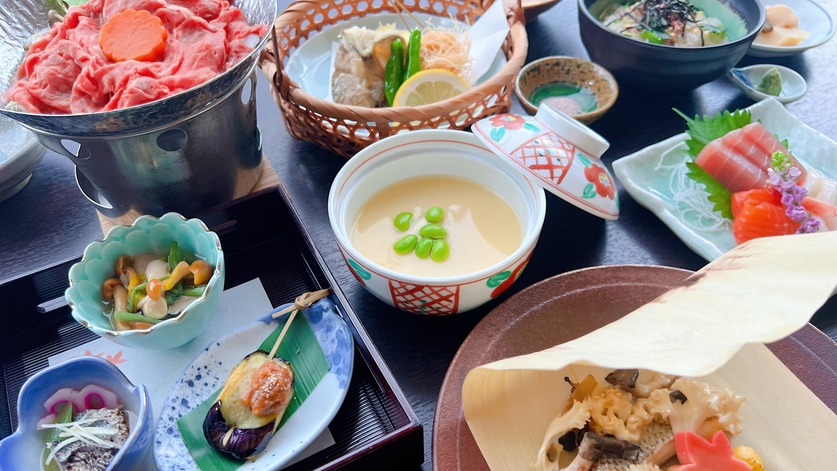 *【夕食一例/和食】自社菜園で採れる季節の野菜を用いたお料理、ぜひお召し上がりください