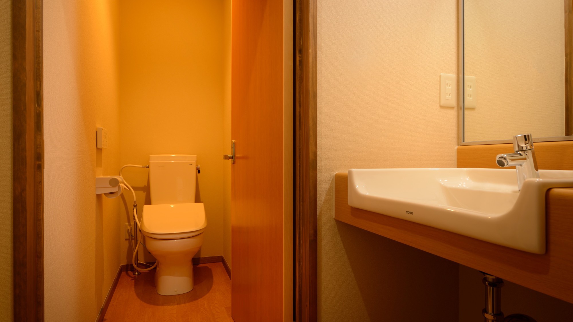 【改装済客室例】室内にトイレと洗面付き、快適な空間で湯治が楽しめる！