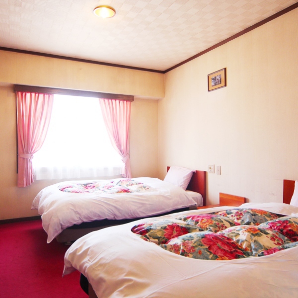 Monmont Tsugaike Monmont Tsugaike is perfectly located for both business and leisure guests in Hakuba. The property features a wide range of facilities to make your stay a pleasant experience. Fax or photo copying in 