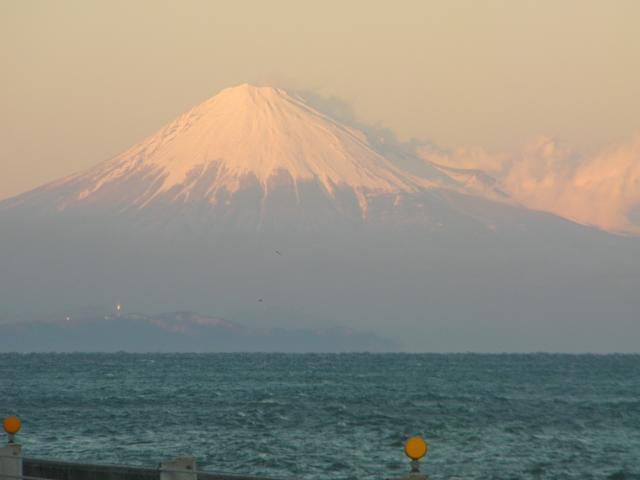 前面駐車場からの富士山