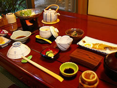 ご朝食も料亭個室の「京錦」でごゆっくりお召し上がり頂けます。