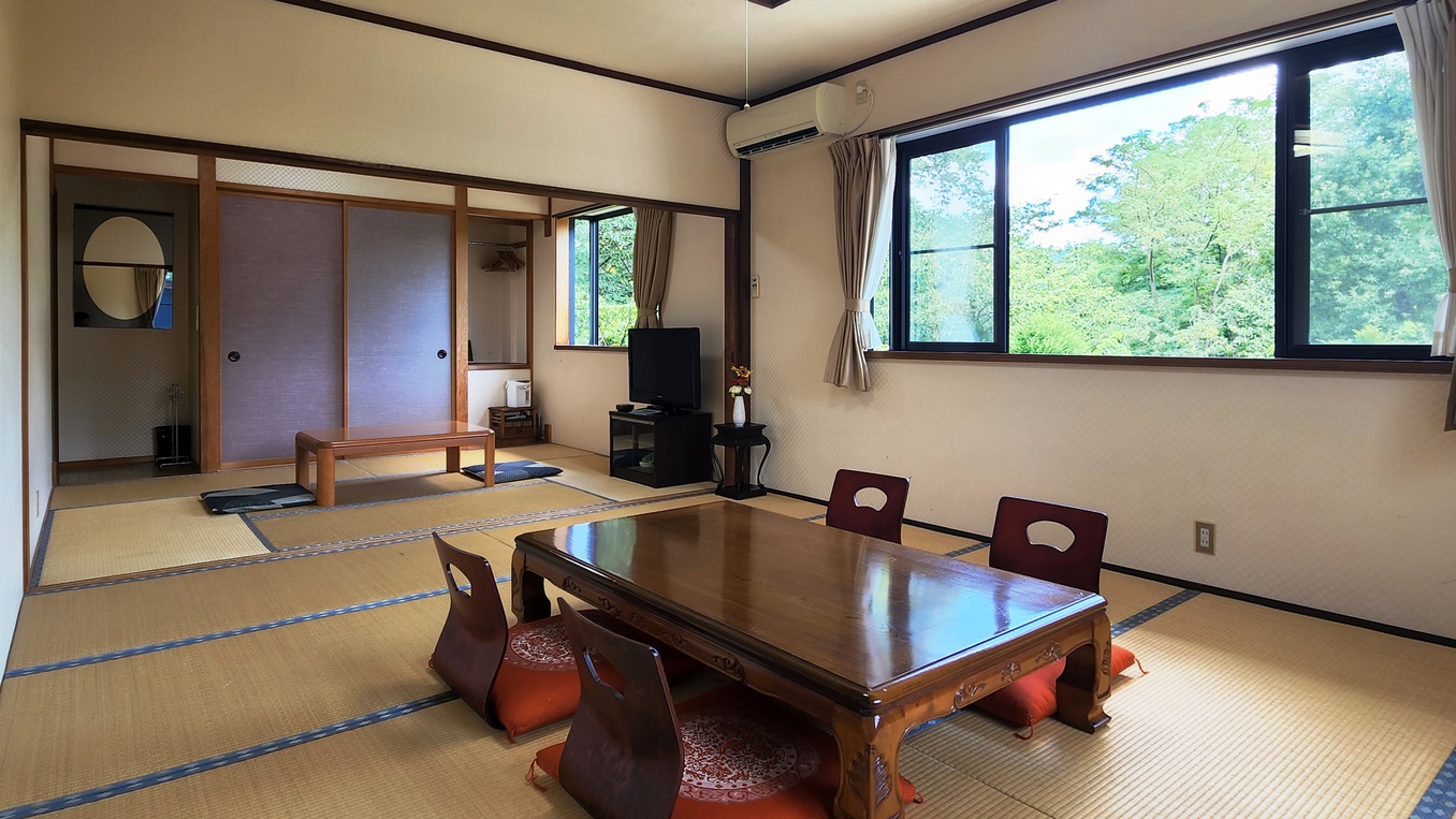 【客室】広々和室