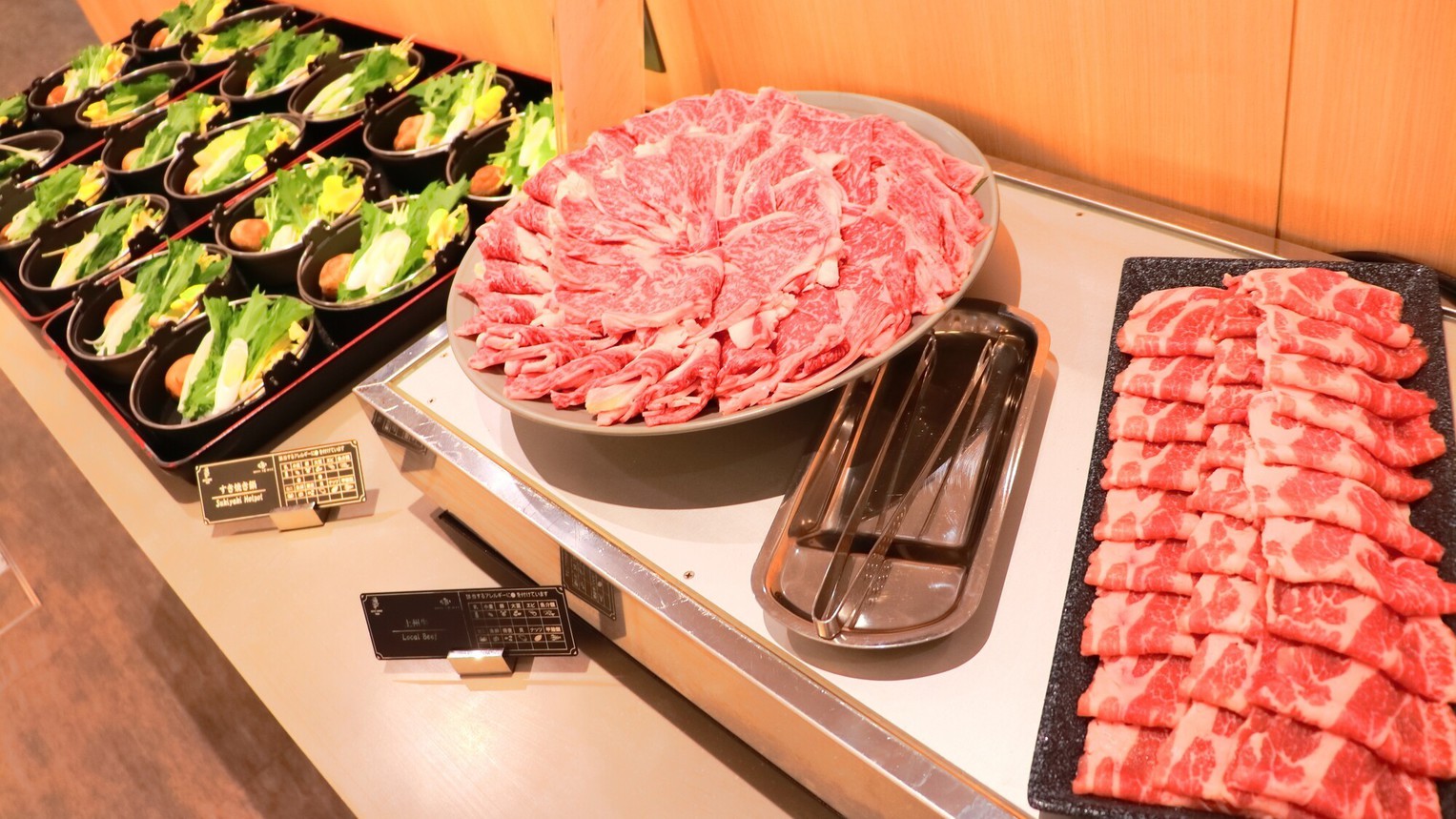 群馬のすき焼きと言えば牛以外に豚も人気