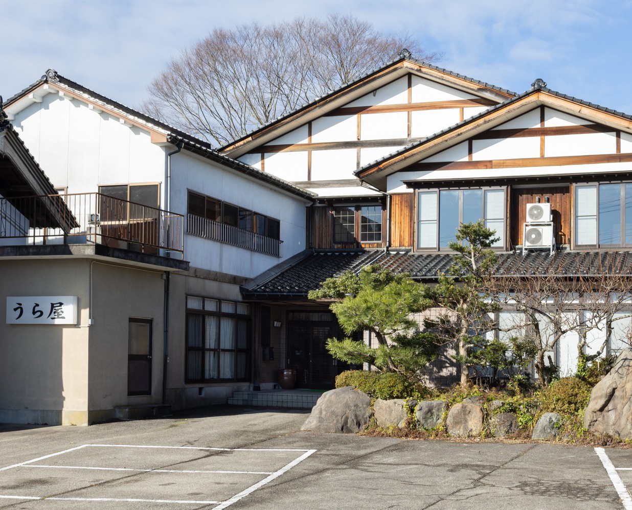 うら屋外観