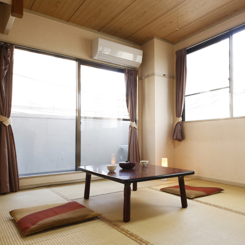 和室（１〜４名用）【京都タワー側】＜Wi-Fi無料＞
