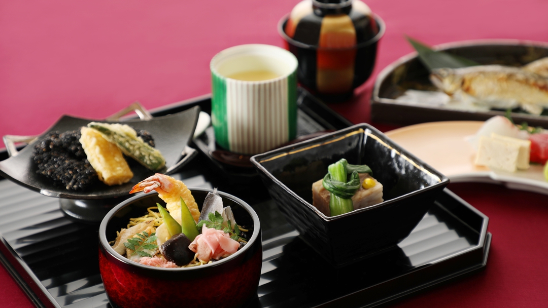 7/1(火)〜8/31(日)岡山城ランチ〜復刻メニュー〜
