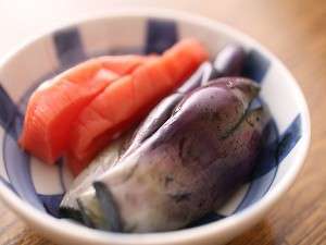 ⑤お漬物にいたるまで、全てが手作り。これだけで、ご飯をおかわりしたくなる（一例)