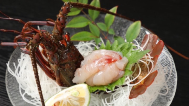 お料理一例伊勢海老お造り