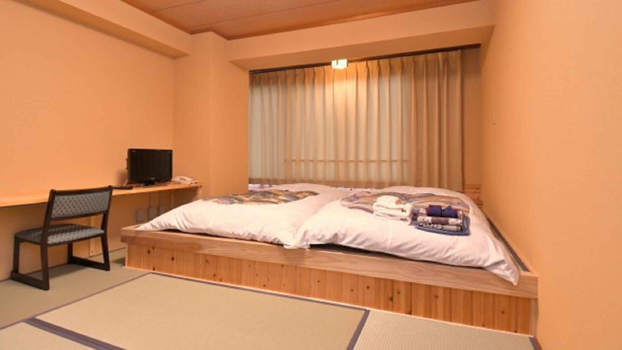 【禁煙：旧館】和室6畳＋小上がりバス・トイレなし【花雲館】
