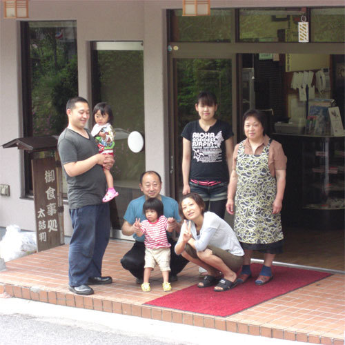 スタッフ