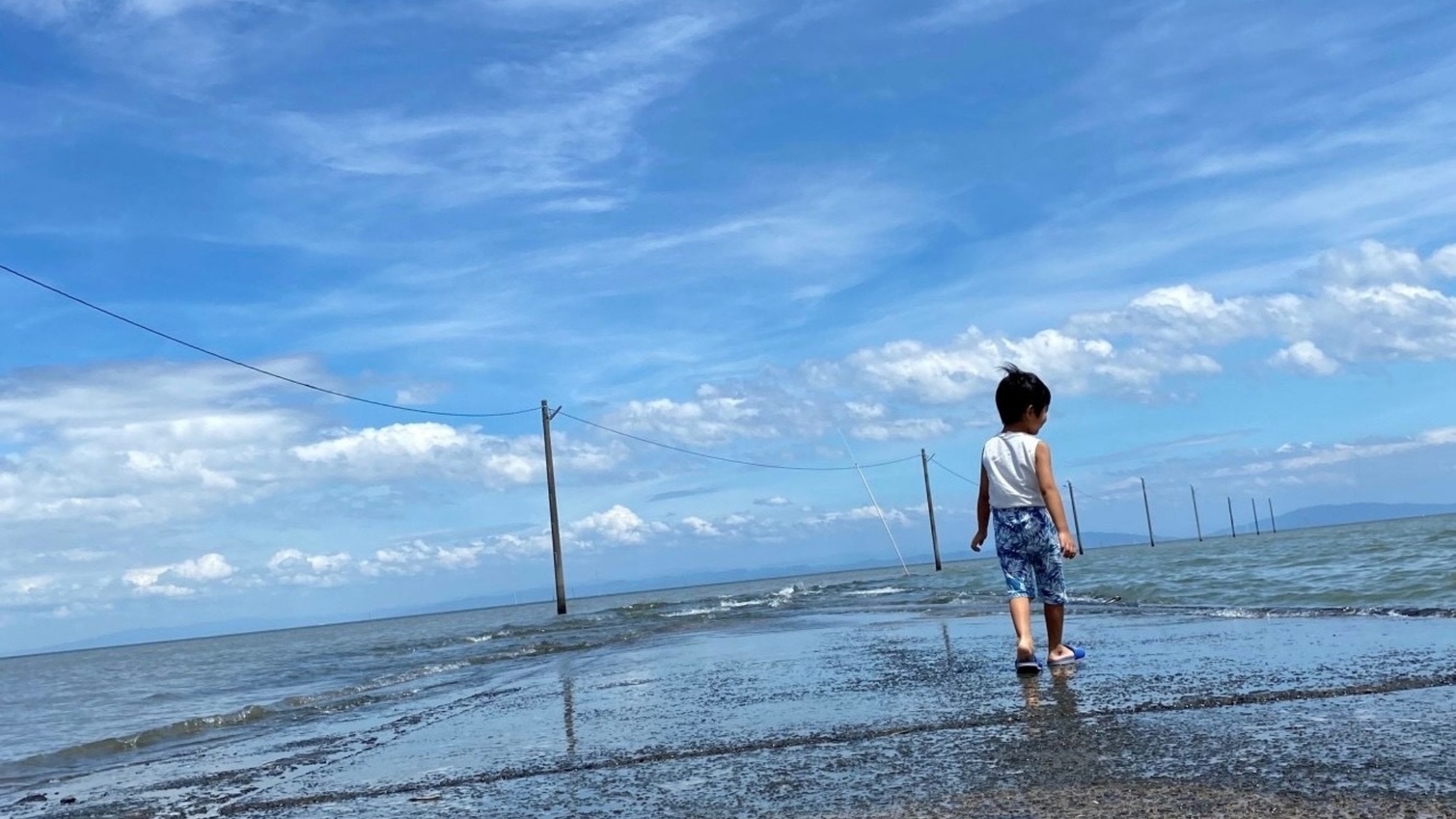 当館より車で約20分の海中鳥居。お散歩してリフレッシュ♪