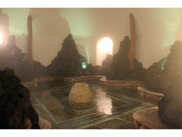 温泉ゆらり洞窟風呂