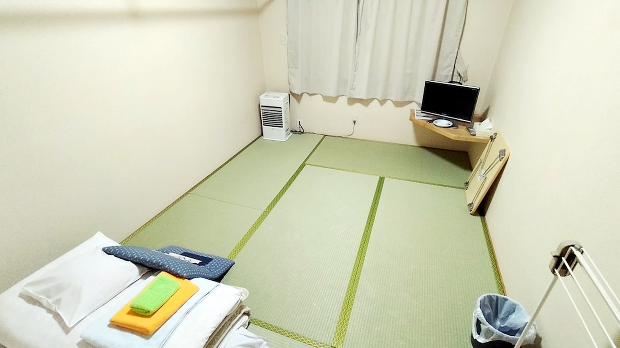 *【客室一例】畳のお部屋で足を伸ばして、ほっと一息