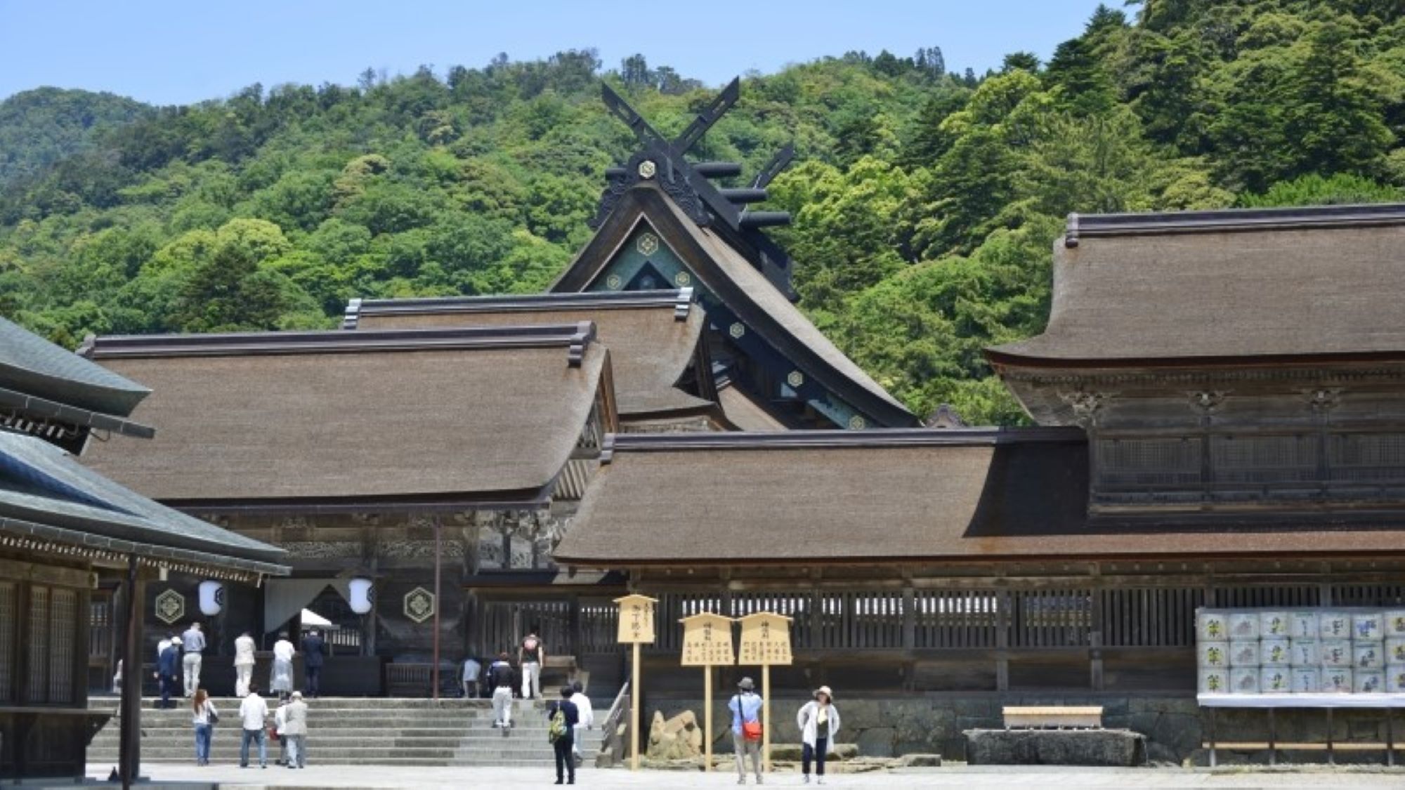 縁結びで有名な出雲大社まで車で１５分！！是非、出雲観光の拠点としてご利用下さいミ