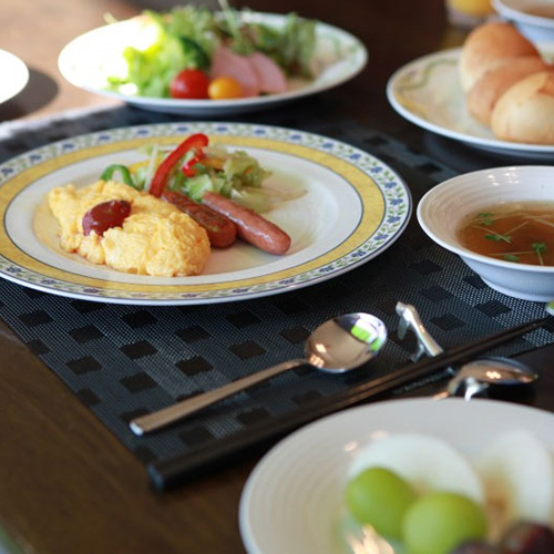 Hill Side Inn Center Club Main Image Hill Side Inn Center Club, Tokamachi