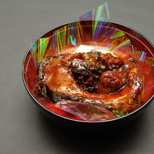 *鯉の甘煮/ぶつ切りにした鯉を甘じょっぱく煮た山形の郷土料理です。