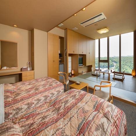 Taibokaku Hotel Taibokaku Hotel is conveniently located in the popular Karatsu area. The property features a wide range of facilities to make your stay a pleasant experience. Take advantage of the propertys faciliti