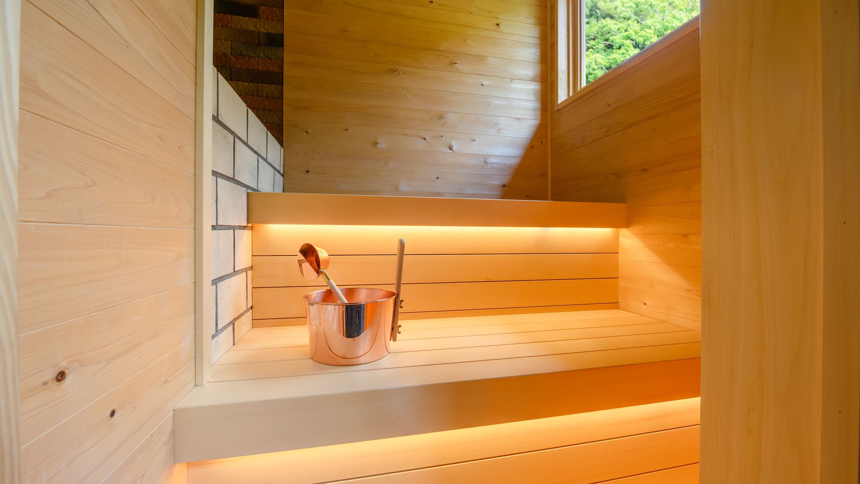 【源泉露天風呂&サウナ付き洋室ツイン】サウナイメージ