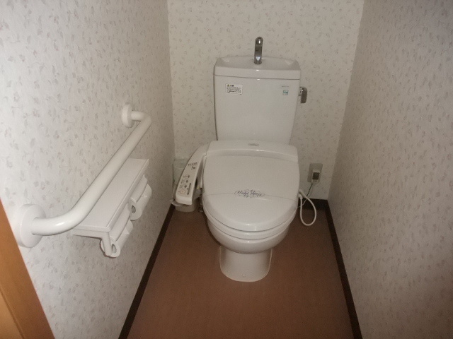 和室付きツインのトイレ