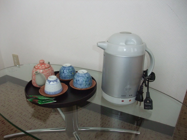 急須、湯のみ、お茶