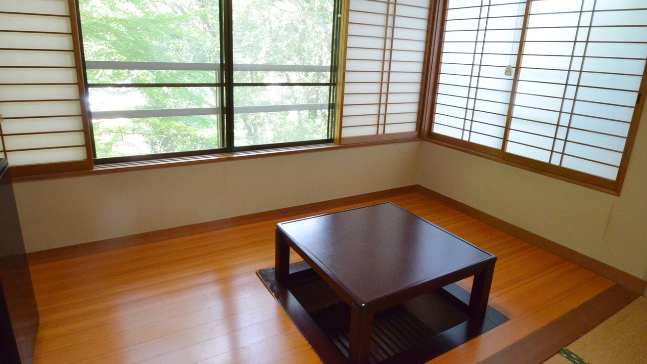Yuya Onsen Ryokan Suimei Stop at Yuya Onsen Ryokan Suimei to discover the wonders of Shinshiro. The property features a wide range of facilities to make your stay a pleasant experience. All the necessary facilities, including