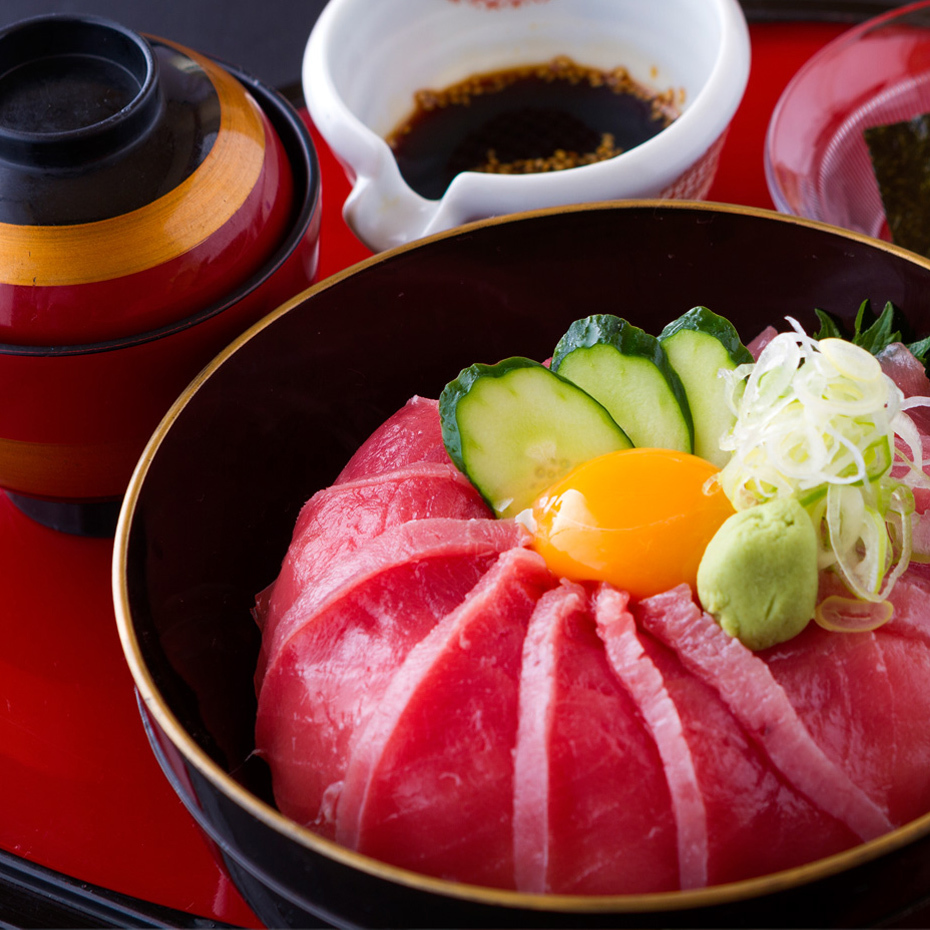 まぐろ丼