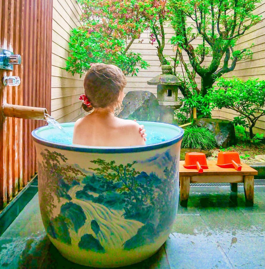 有田焼の陶器風呂モデル