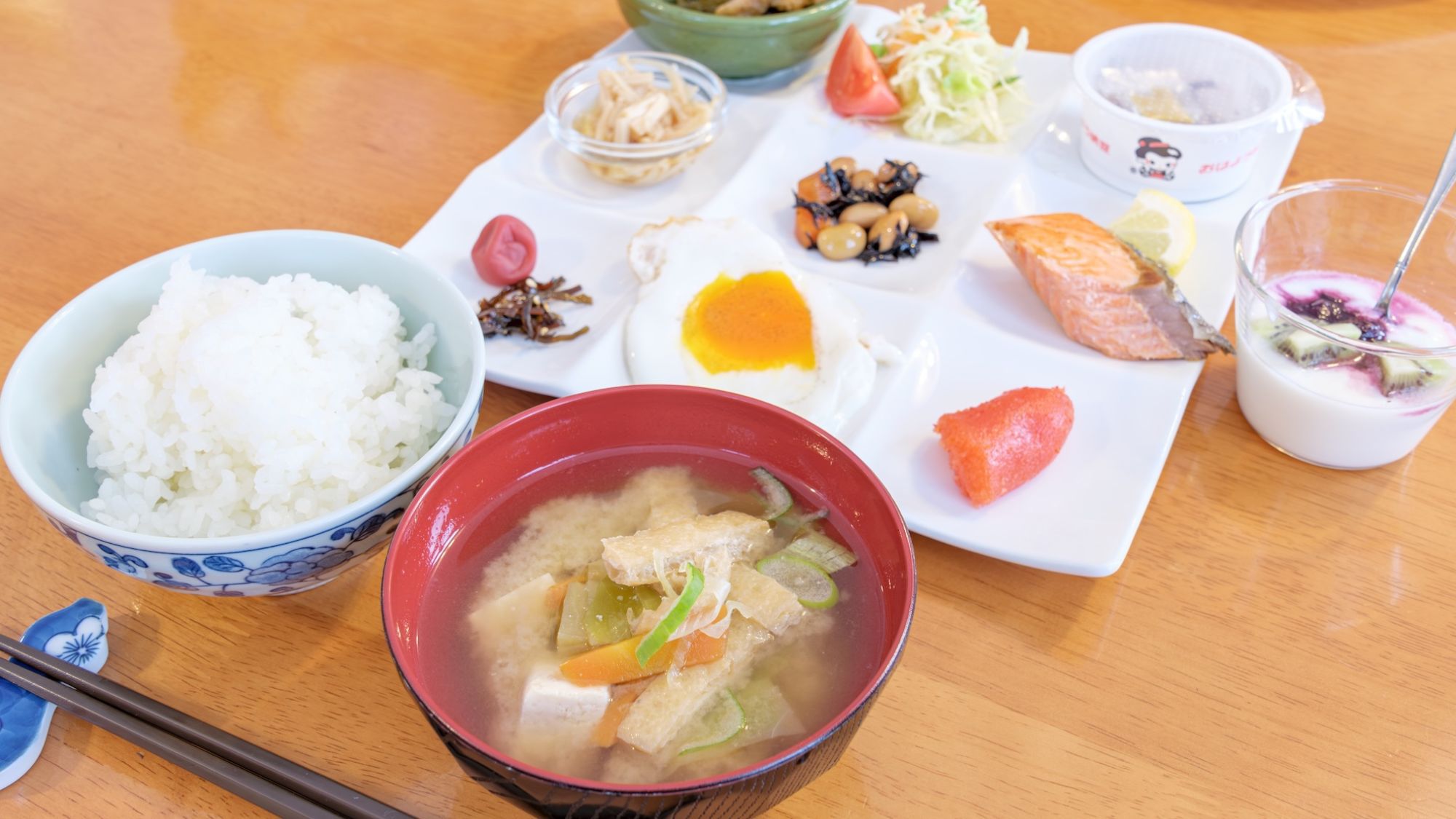 朝食