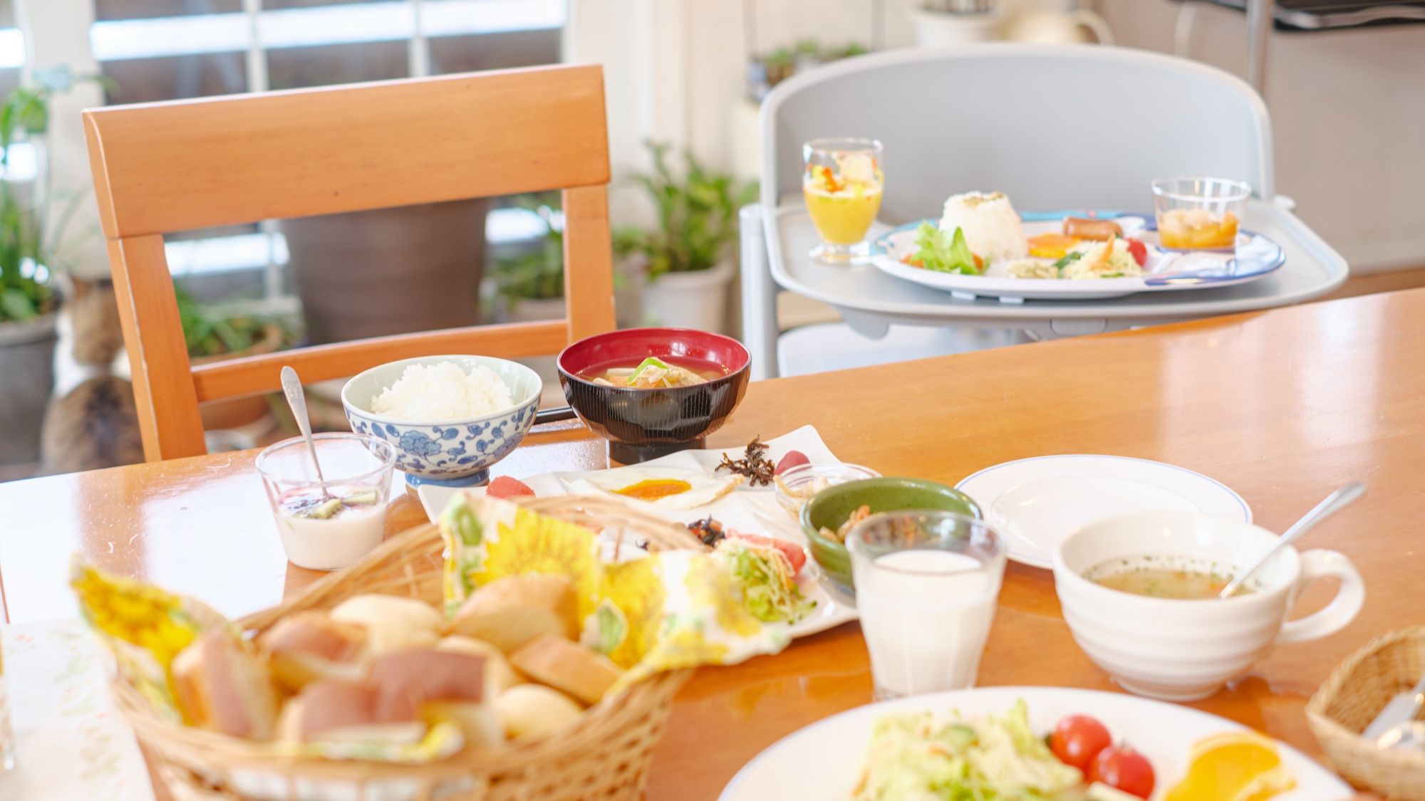 朝食